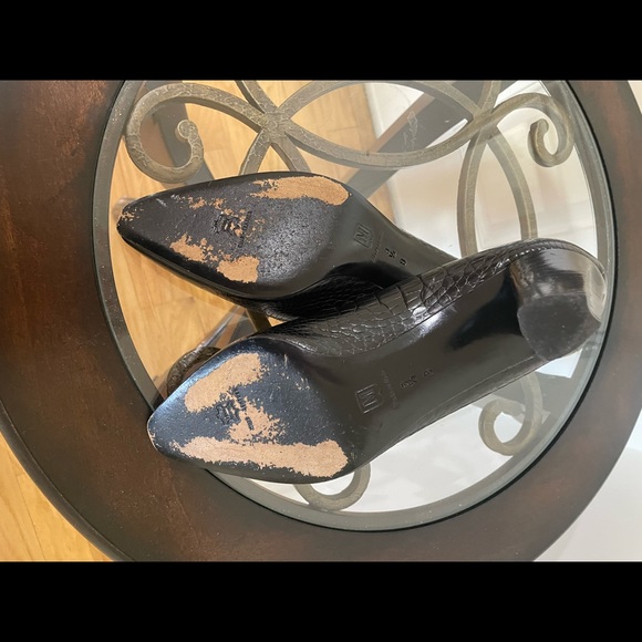 Vintage Bruno Magli Crocodile Pumps - Picture 6 of 6